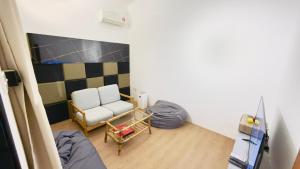56L Portugis Homestay