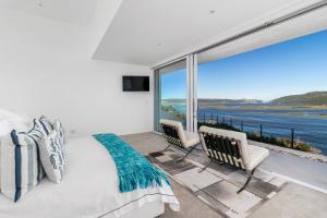 Xanadu Private Villa sleep 10 Unforgettable views of Knysna Lagoon