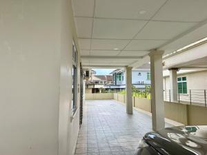 4R4B-Near Farley 6mile-Semi D landed-14Pax-JR Homestay149