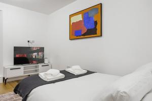 Central Camden Gem with Patio