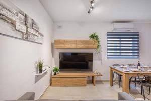 New central modern apartment in Balzan by SF Homes