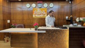 HOTEL JASHN INN Near Apollo Hospital