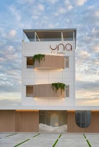 Una Hotel