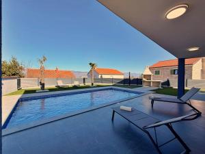 Villa Zafira with Pool