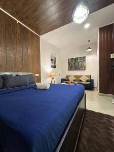 Modern wood loft at The oshu at the qutub