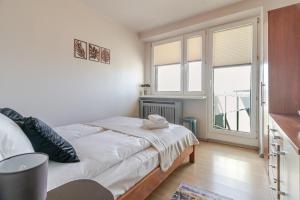 Silesia Panorama Apartment - Katowice by BookingHost