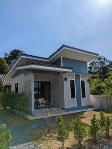 J&J House Long Beach Koh Lanta
