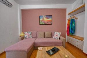 Dinas Apartment - Alonnisos Summer Haven