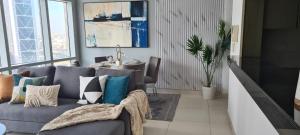 Luxury Marina View 1BR Stay For 4