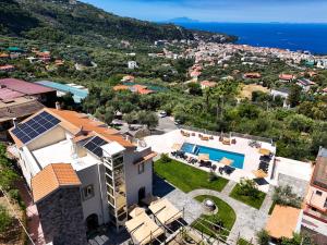AMORE RENTALS- Villa Kalisa