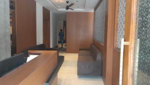 Hotel Golden Bird