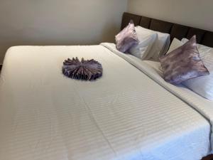 Hotel Golden Bird