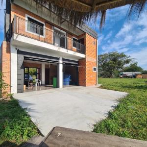 Casa a la Vera del riacho