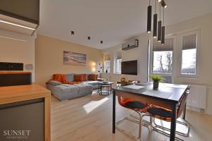 Sunset Apartments - nowoczesne apartamenty przy deptaku, centrum miasta, port, kawiarnie, restauracje