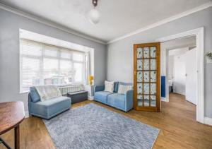 Charming South Coast Family Home - Pass the Keys