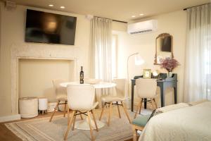 Riva Yacht Hvar Town Apartment
