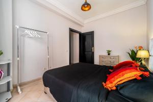 Le Continental close to city centre