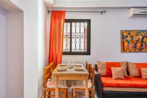 Le Continental close to city centre