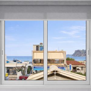 Konsta Mare I 80m to Sandy Beach - Walk to Everything