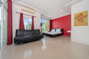 3 BR Pool Villa Sara in Rawai
