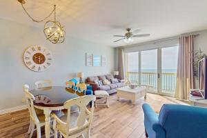 Beachfront condo with pool gym beach access Gulf views balcony AC