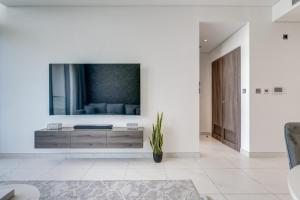 PVH - Lagoon View 1BR - District One