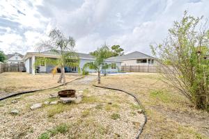 Modern home with WiFi deck washer & dryer and central AC