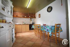 Chez Léonie