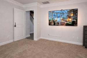Near Raleigh with 6-Beds huge Home Sleeps 12