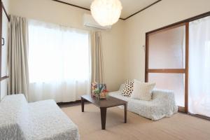 JAVA HOUSE Nishitanabeー2Line sta 4min,Direct KIX, Namba, ShinOsaka