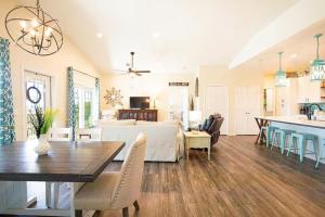 Gorgeous coastal home with gorgeous sunsets outdoor space w grill