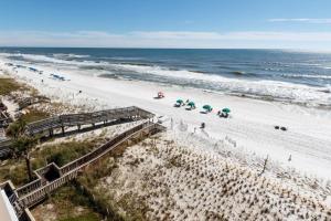 Beautiful Gulf-front Condo with a Community Pool and Free WiFi