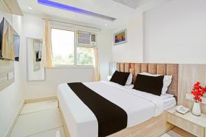 Super Hotel O Luxury Inn