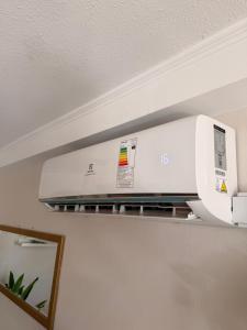 Amplio departamento céntrico 3 habitaciones 1 baño - calefacción AC- parking privado