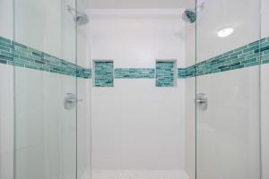 The Oasis 2209 formerly Phoenix West II 2209 condo