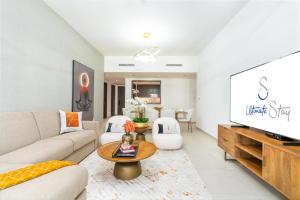 Ultimate Stay - Relaxing 2BR in Downtown Dubai with Balcony Steam Room & Massage Chair