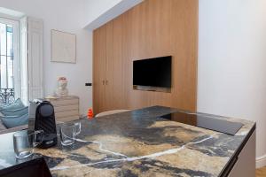 Global Adriano Luxury