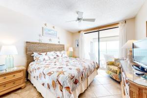 Beachfront condo with private beach access hot tub tennis court & pools