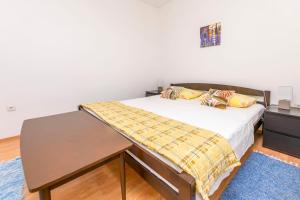 Beachfront Apartments Lozica