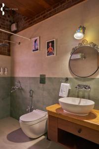 Privy Stays- Story By The River Villa, Karjat
