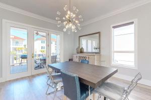 Dog-friendly home with beach access outdoor pool and tennis - gated community