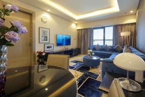 Wecation 1BR , DAMAC Towers Paramount
