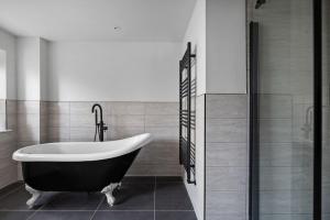 Golden Vanity Suite - Sea View - Free Wi-Fi