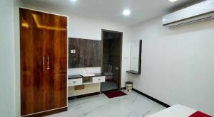 Hotel Jms Inn