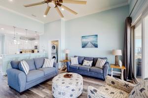 Ultimate oceanfront getaway for large groups with amazing views and sundeck