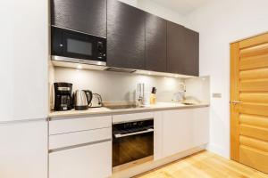 BnBNova - 1BR - Soho & Central London