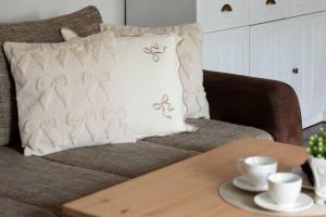 Przytulny Apartament w Centrum Blisko Plaży by Noclegi Renters