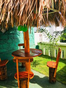 Tropical lake shade villa