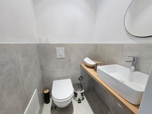 City Center Duplex Penthouse for 9