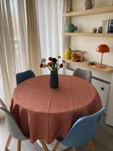 App T2 cosy refait à neuf, parking privé, linge de maison et ménage compris